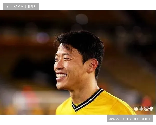 黄喜灿足球明星休息日生活揭秘放松时光与私人兴趣全方位展现